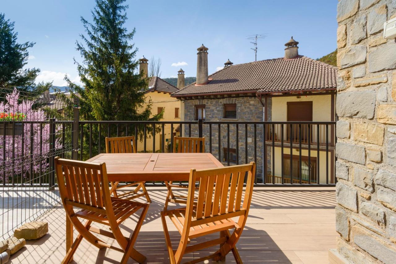 Vila Casa Con Jardin En Hecho Exteriér fotografie